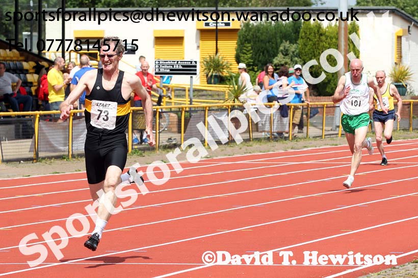 200 metres, North East Masters Champs, Monkton Stadium,  Jarrow. Photo: David T. Hewitson/Sports for All Pics
